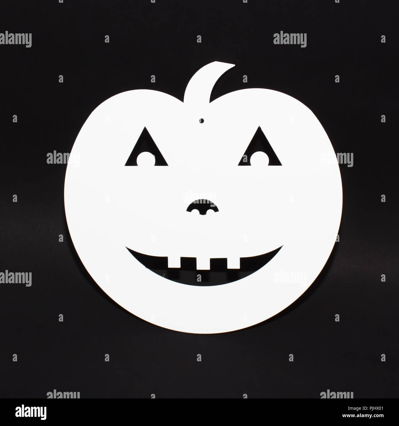 Halloween Hintergrund Einrichtung Urlaub Konzept. Weiß Kürbis inside Halloween Hintergrund Mit Dunklen Schatten